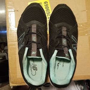 New Balance Tennis Shoes Womens Size 10